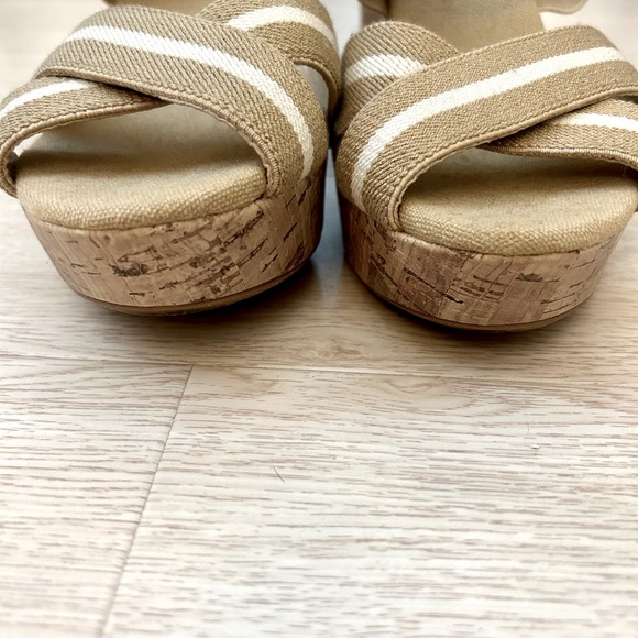 MERONA Strappy Wedge Sandals - Picture 3 of 5